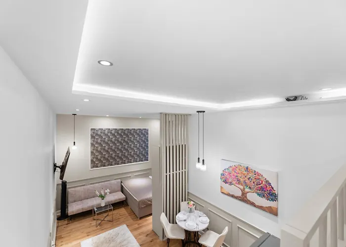 Modernes Mit Schlafebene Nahe Ku Damm * Berlin